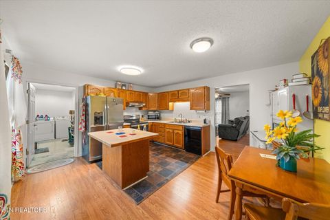 Tiny photo for 312 Economy Circle, Dandridge, TN 37725 (MLS # 1328351)