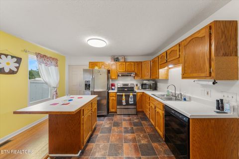 Tiny photo for 312 Economy Circle, Dandridge, TN 37725 (MLS # 1328351)