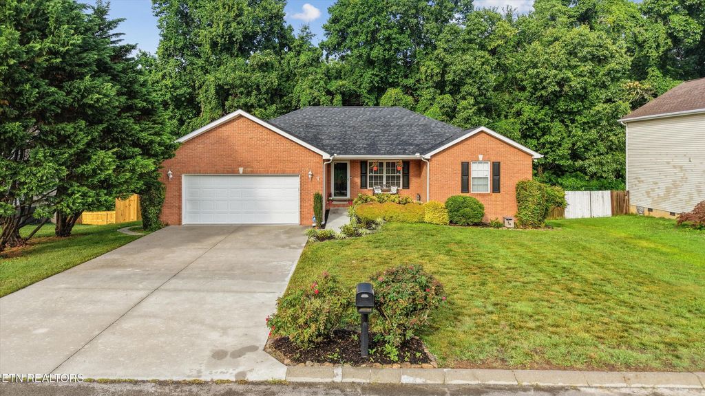 Photo of 4094 Mountain Vista Rd, Knoxville, TN 37931 (MLS # 1346151)
