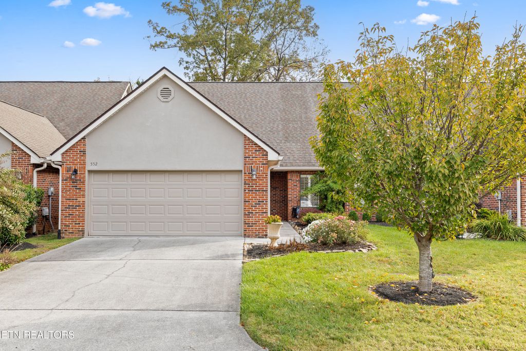 Photo of 552 Farragut Commons Drive, Knoxville, TN 37934 (MLS # 1320118)