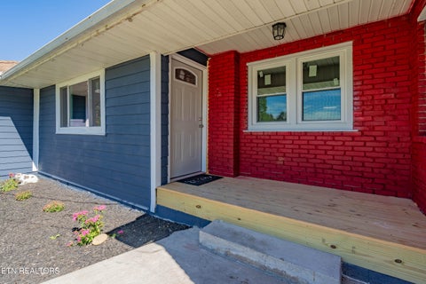 Tiny photo for 620 Hillcrest Drive, Crossville, TN 38555 (MLS # 1357580)