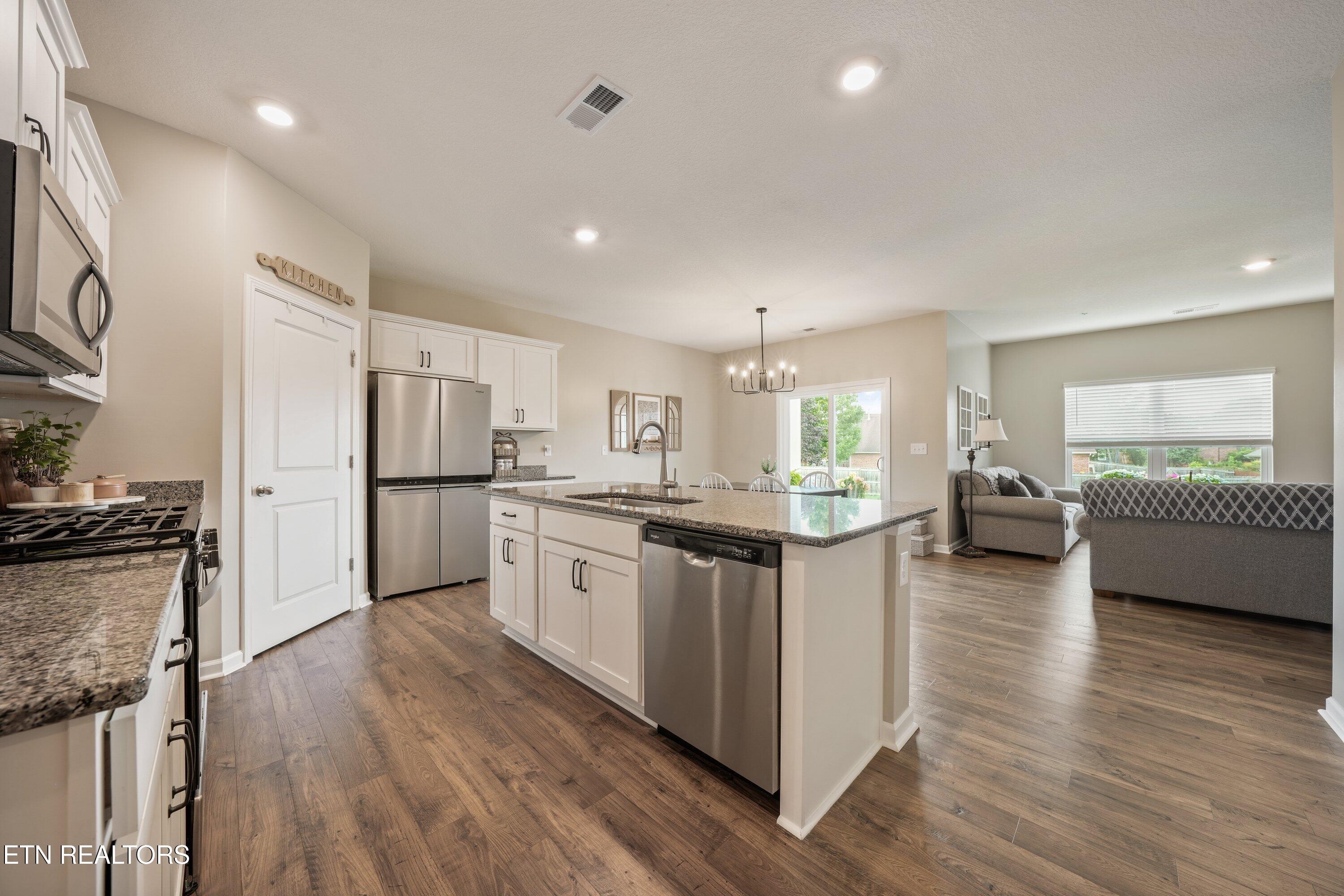 1469 Newbury Lane