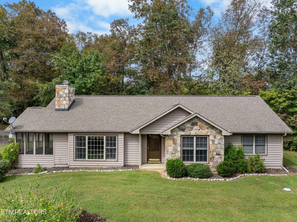 Photo of 1868 S Delozier Rd, Seymour, TN 37865 (MLS # 1318535)