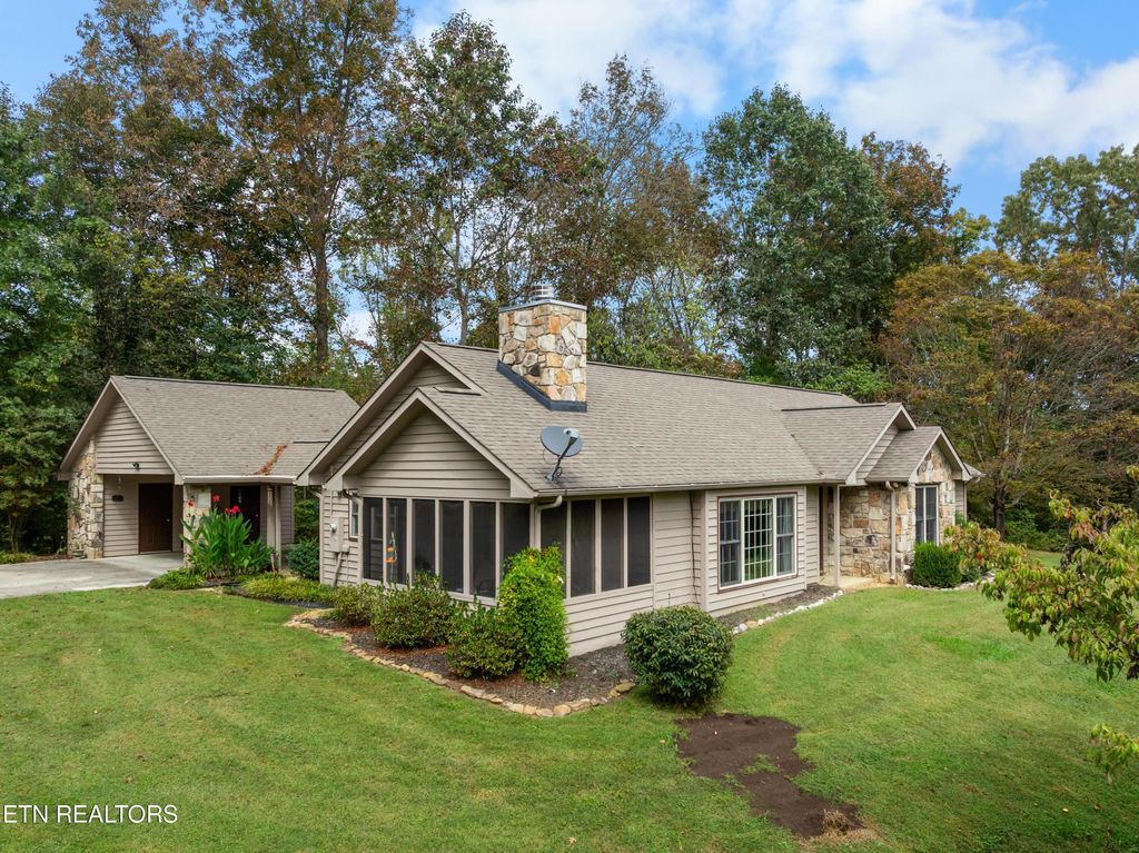 Photo of 1868 S Delozier Rd, Seymour, TN 37865 (MLS # 1318535)