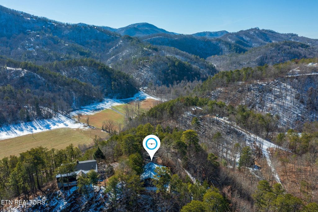 Photo of 3049 Patty View Way, Sevierville, TN 37862 (MLS # 1324621)