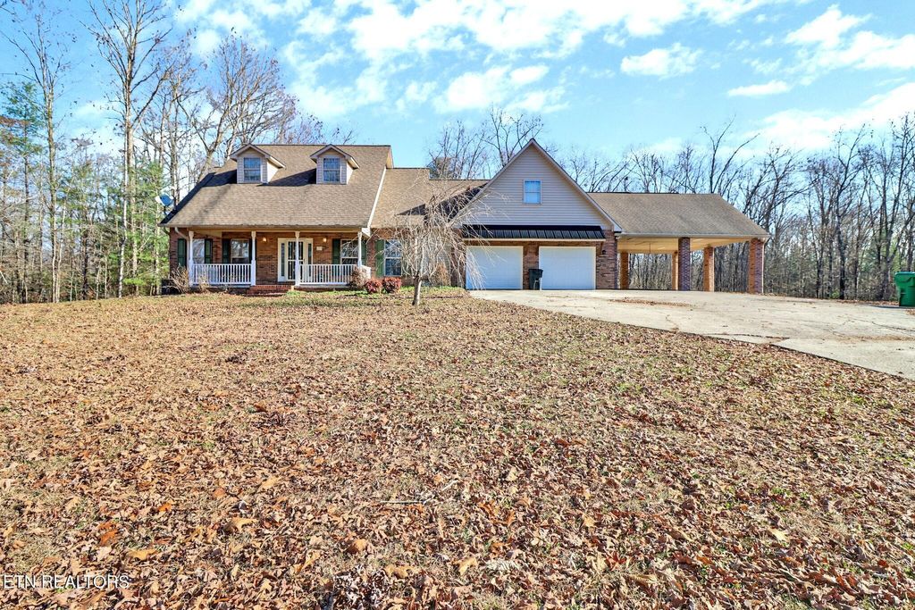 Photo of 233 Redmon Rd, Wartburg, TN 37887 (MLS # 1324227)
