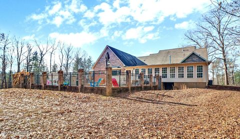 Tiny photo for 233 Redmon Rd, Wartburg, TN 37887 (MLS # 1324227)