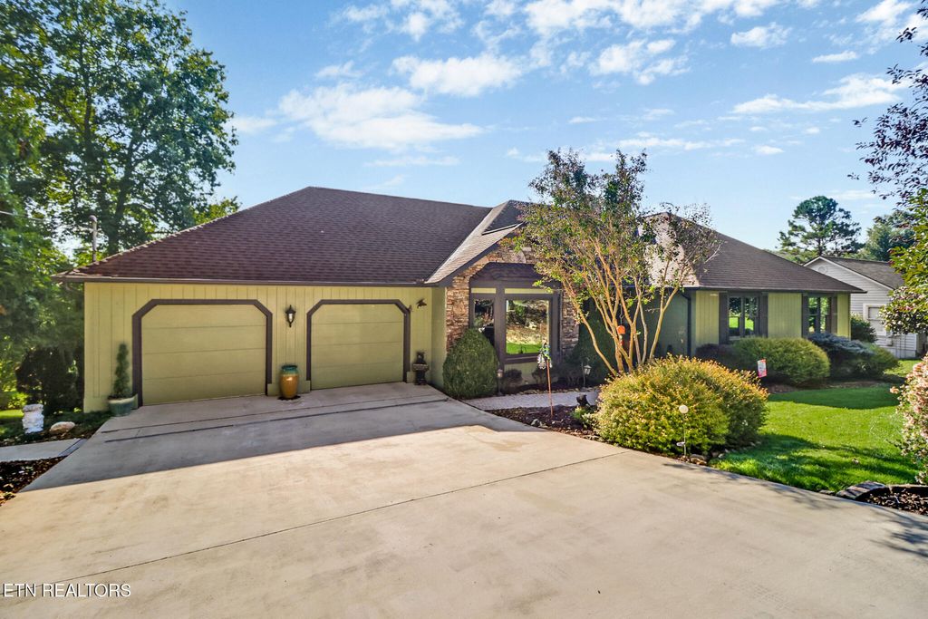 Photo of 16 Victoria Way, Fairfield Glade, TN 38558 (MLS # 1314847)