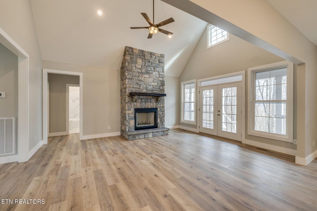 Photo of 695 Green Ridge Trail Trl, Harriman, TN 37748 (MLS # 1246565)