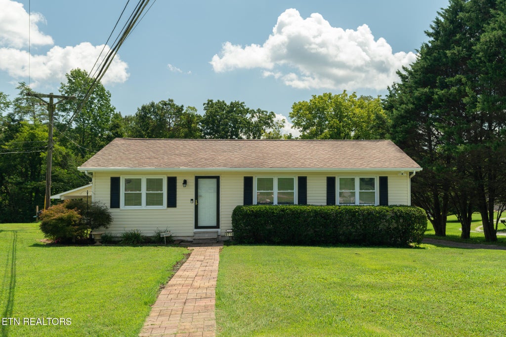 Photo of 8718 Gleason Drive, Knoxville, TN 37923 (MLS # 1352568)