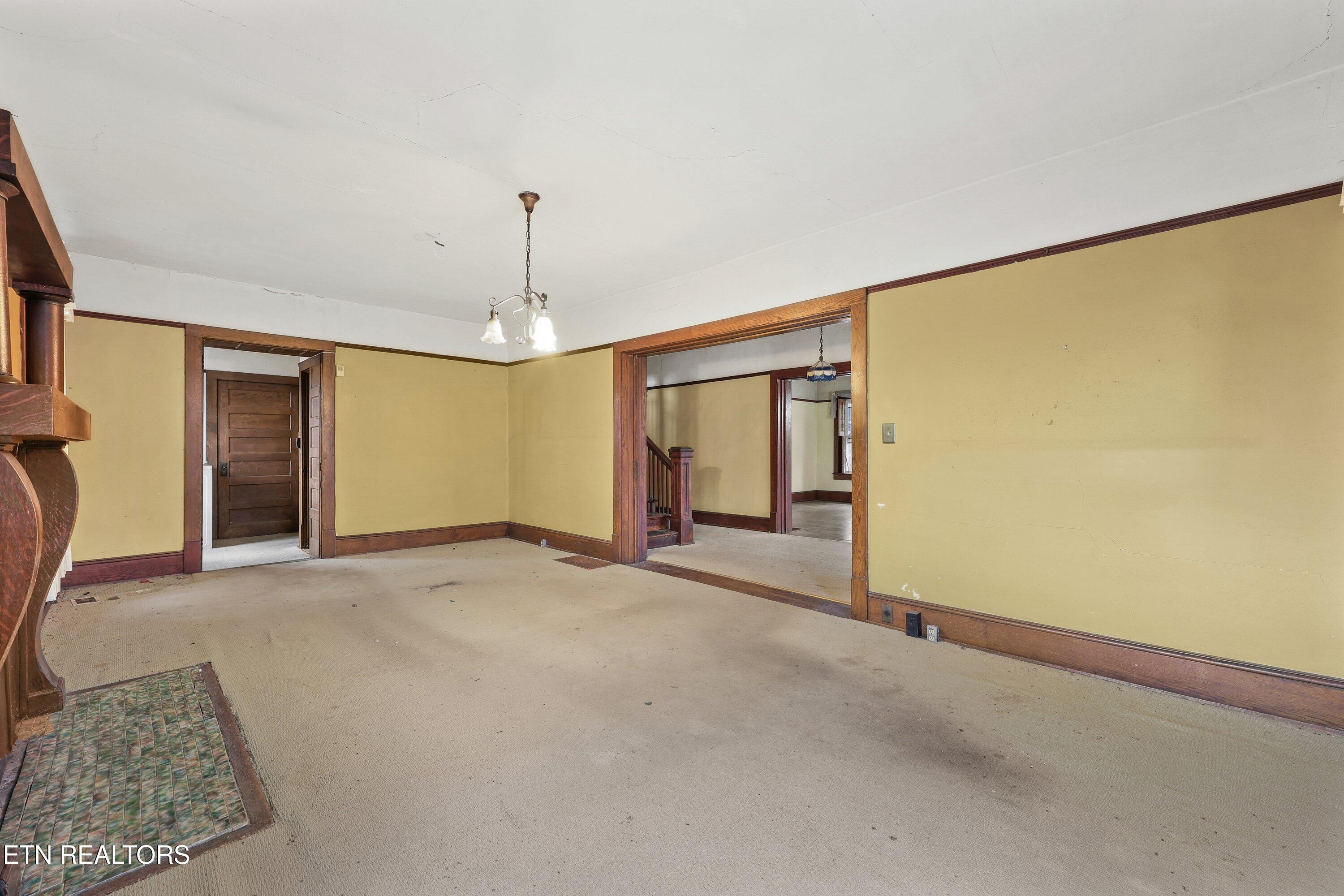 1305 Big Springs Rd
