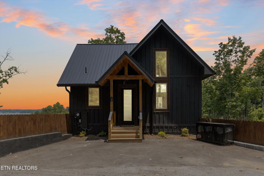 Photo of 130 Jolene Way, Sevierville, TN 37876 (MLS # 1329099)