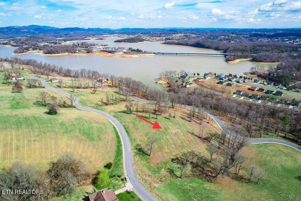 Photo of 2414 Starboard Crest Rd, Morristown, TN 37814 (MLS # 1293365)