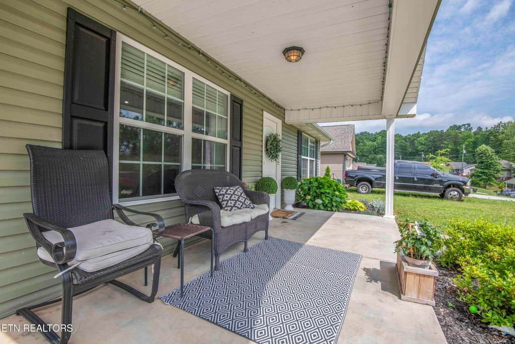 Photo of 155 Signet Lane, Maynardville, TN 37807 (MLS # 1301363)