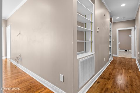 Tiny photo for 216 Peninsula Rd, Harriman, TN 37748 (MLS # 1321003)