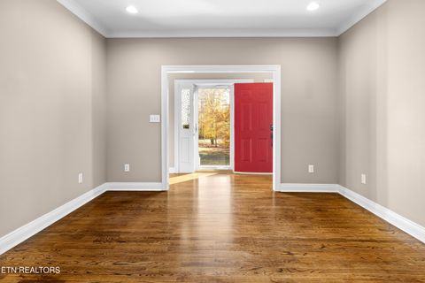 Tiny photo for 216 Peninsula Rd, Harriman, TN 37748 (MLS # 1321003)