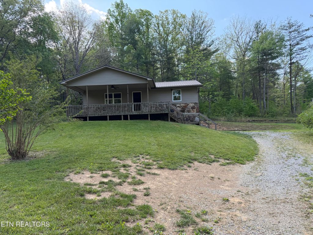 Photo of 318 Lee Rd, Lancing, TN 37770 (MLS # 1338183)