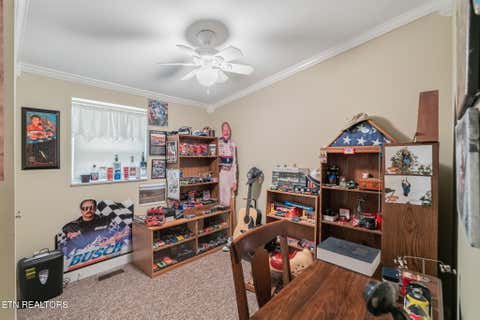 Tiny photo for 136 Holber Rd, Harriman, TN 37748 (MLS # 1348804)