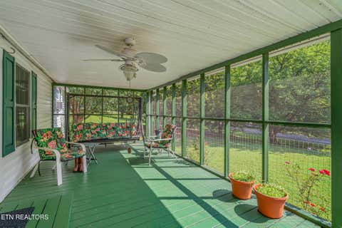 Tiny photo for 136 Holber Rd, Harriman, TN 37748 (MLS # 1348804)