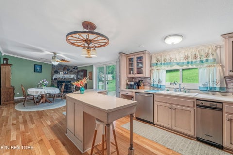 Tiny photo for 136 Holber Rd, Harriman, TN 37748 (MLS # 1348804)