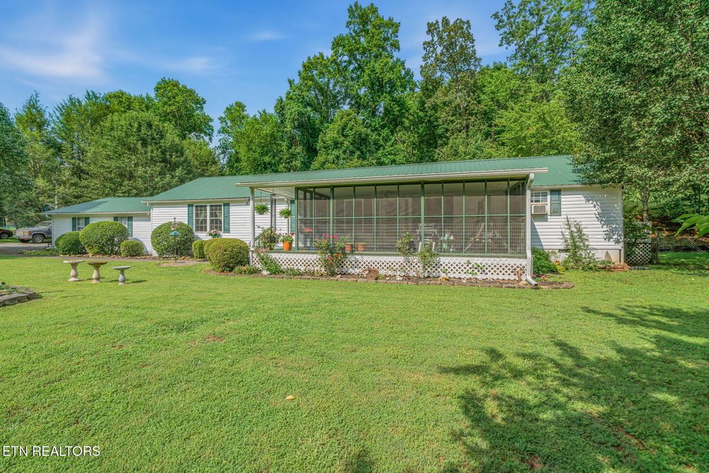 Photo of 136 Holber Rd, Harriman, TN 37748 (MLS # 1348804)