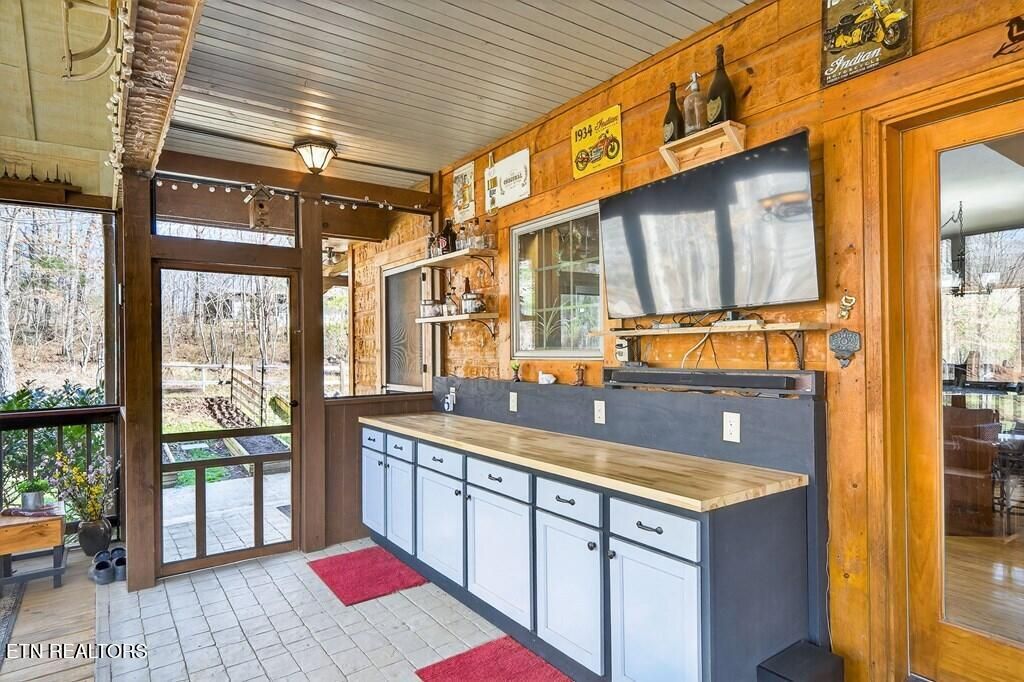 Photo of 499 Hemlock Lane, Spencer, TN 38585 (MLS # 1333204)