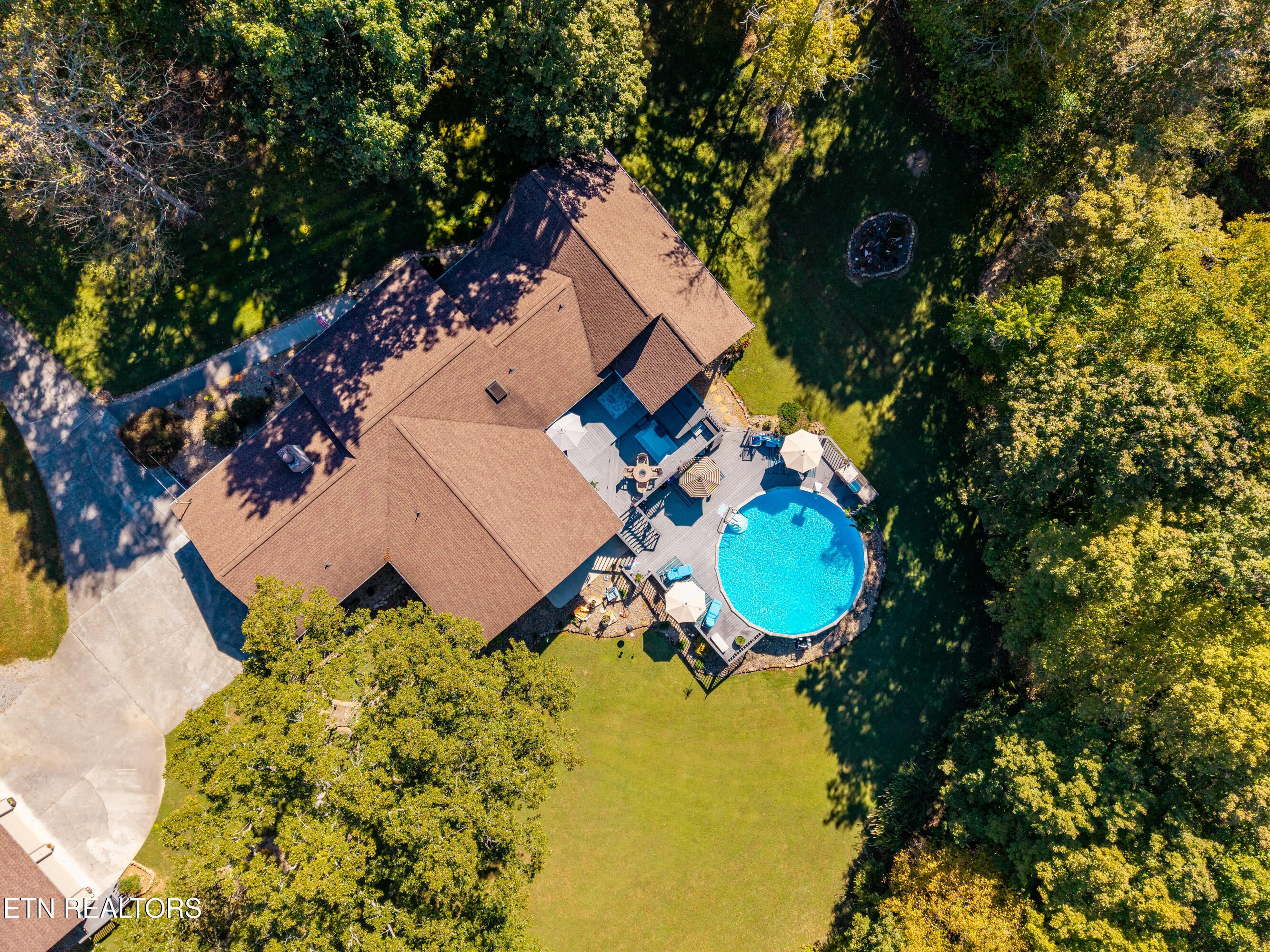 1845 Tree Tops Lane