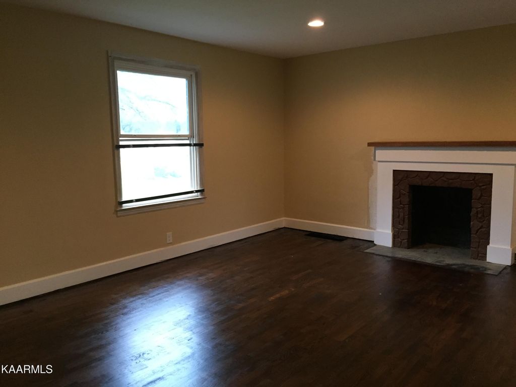 Photo of 307 Rose Ave, Alcoa, TN 37701 (MLS # 1229659)