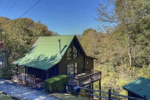 Photo of 3550 Olde Tyme Way, Sevierville, TN 37862 (MLS # 1319720)