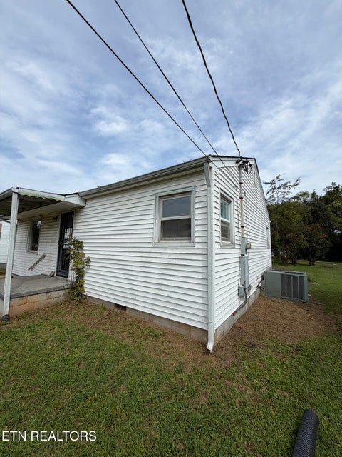 Tiny photo for 3754 Speedway Circle, Knoxville, TN 37914 (MLS # 1353880)
