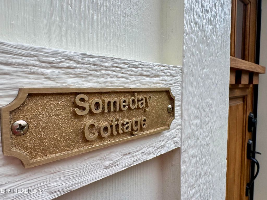 Photo of 1315 Still Mountain Way, Dandridge, TN 37725 (MLS # 1331547)