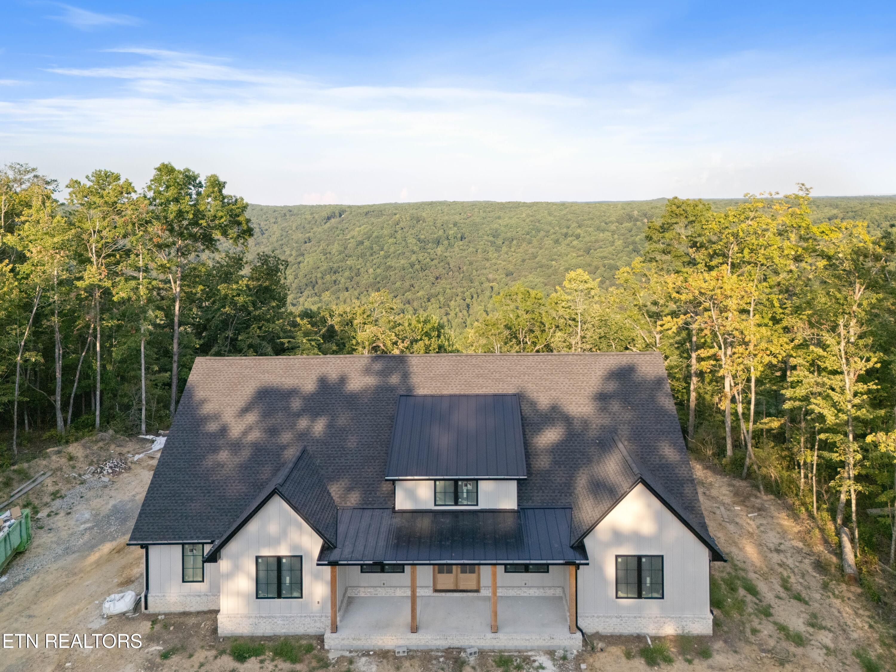 1015 Eastridge Pass
