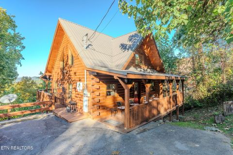 Photo of 119 Chestnut Lane, Gatlinburg, TN 37738 (MLS # 1319366)