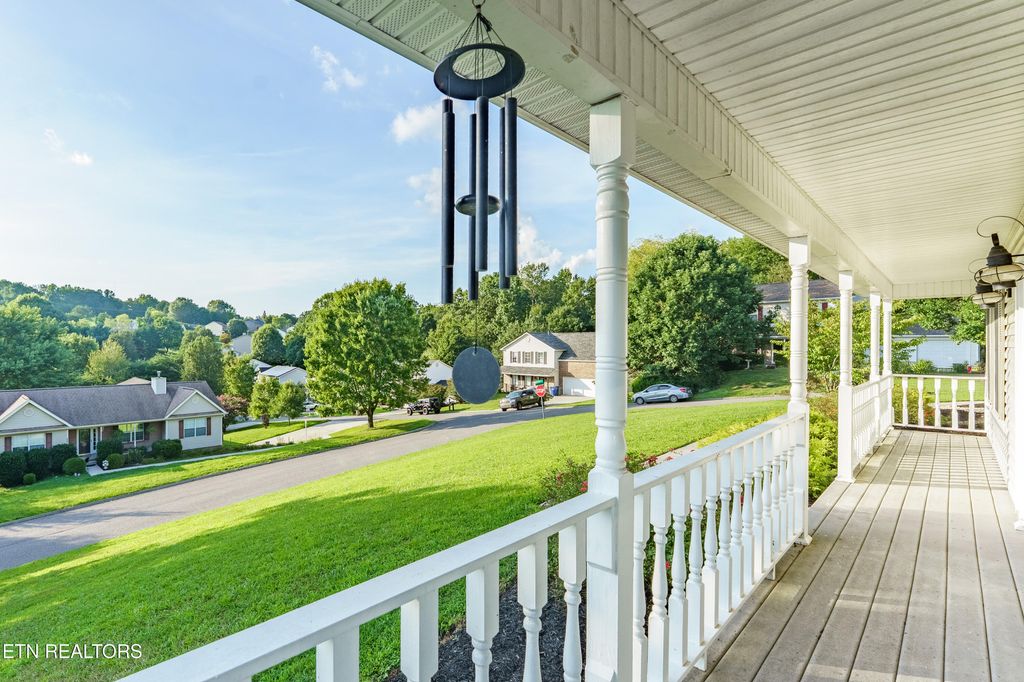 Photo of 8225 Foxworth Tr, Powell, TN 37849 (MLS # 1309449)