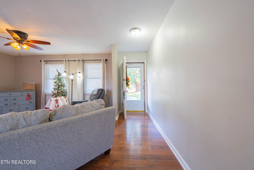 Photo of 125 Bettis Lane, Kingston, TN 37763 (MLS # 1324351)