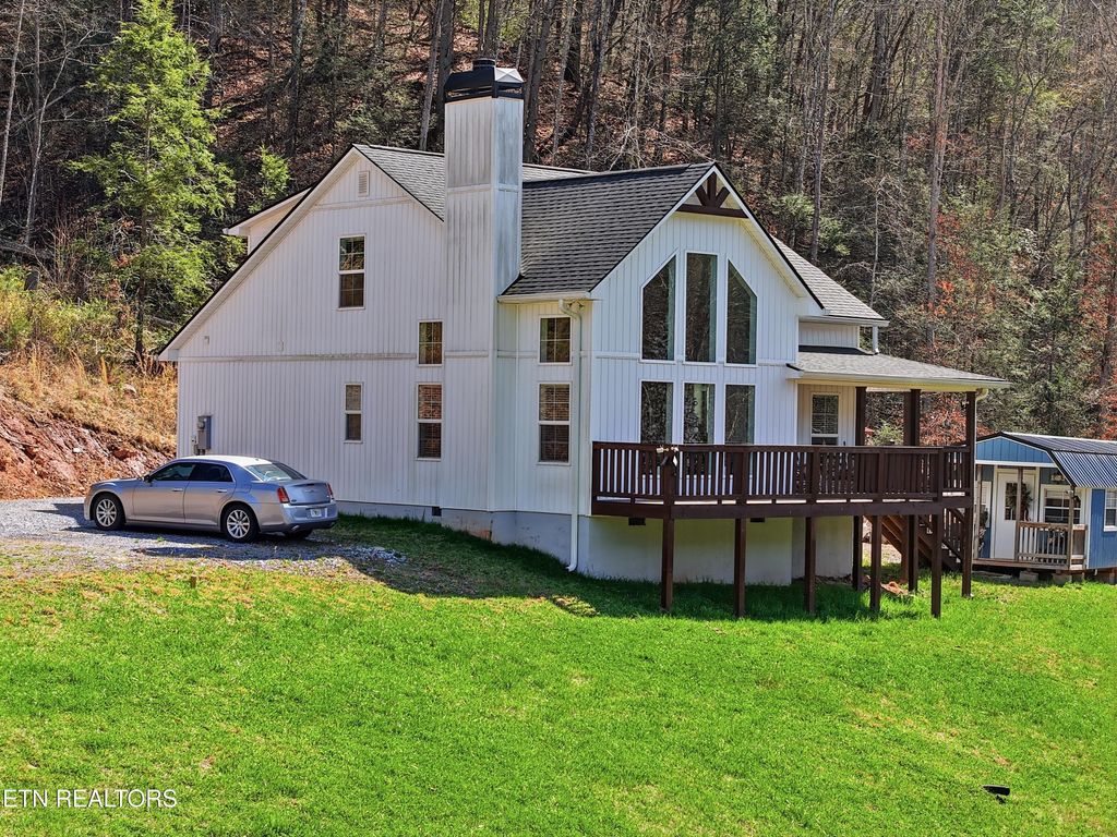 Photo of 310 Early Branch Rd, Rogersville, TN 37857 (MLS # 1335056)