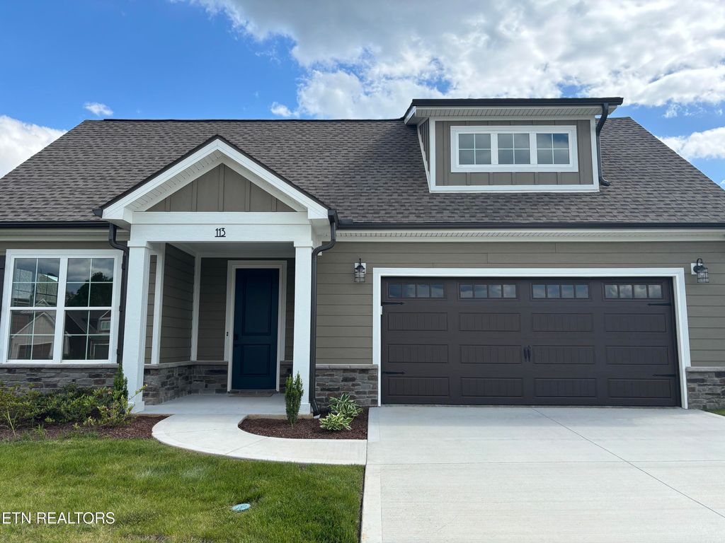 Photo of 113 Honeysuckle Drive, Lenoir City, TN 37771 (MLS # 1339570)