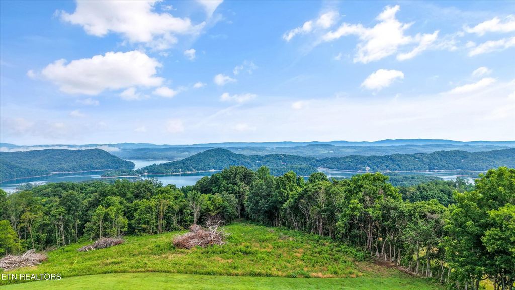 Photo of 2 Graves Hollow Rd, Maynardville, TN 37807 (MLS # 1346036)