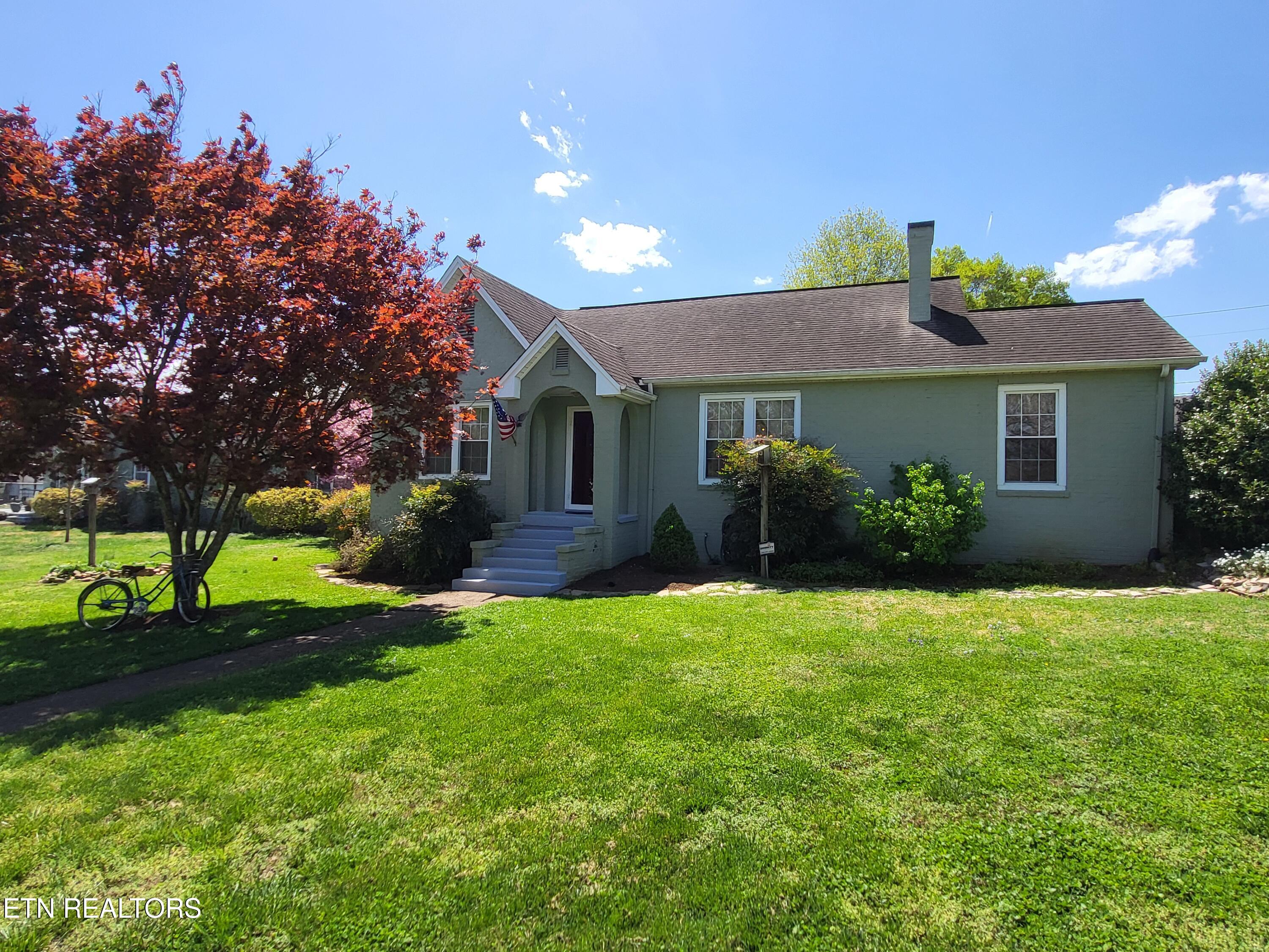 213 Boxwood Ave