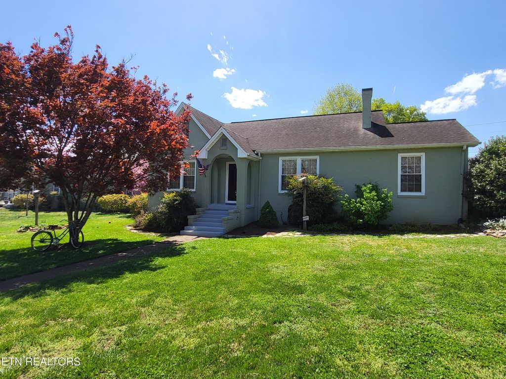Photo of 213 Boxwood Ave, Alcoa, TN 37701 (MLS # 1290209)