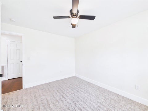 Tiny photo for 1109 N Price St, Sweetwater, TN 37874 (MLS # 1350049)