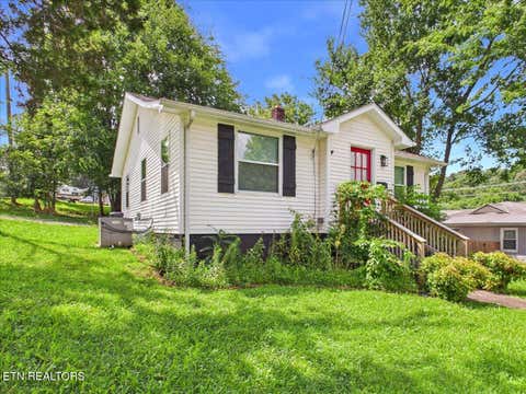 Tiny photo for 1109 N Price St, Sweetwater, TN 37874 (MLS # 1350049)