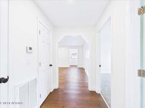 Tiny photo for 1109 N Price St, Sweetwater, TN 37874 (MLS # 1350049)