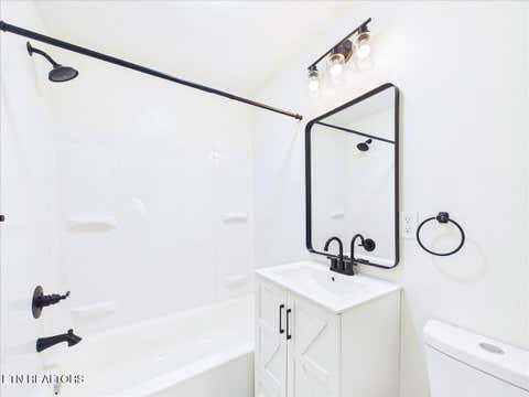 Tiny photo for 1109 N Price St, Sweetwater, TN 37874 (MLS # 1350049)