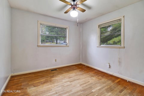 Tiny photo for 109 Wakefield Rd, Oak Ridge, TN 37830 (MLS # 1346586)