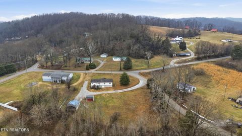 Tiny photo for 124 Oak Grove Lane, Rocky Top, TN 37769 (MLS # 1328833)