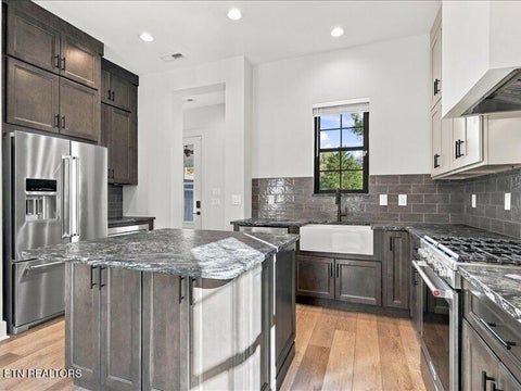 Tiny photo for 1511 Grainger Ave, Knoxville, TN 37917 (MLS # 1358373)