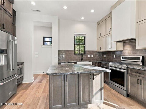 Tiny photo for 1511 Grainger Ave, Knoxville, TN 37917 (MLS # 1358373)