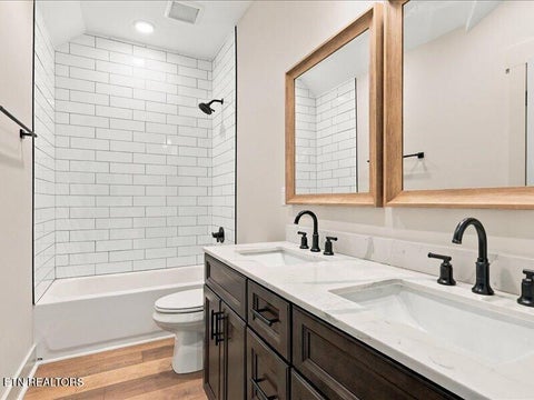 Tiny photo for 1511 Grainger Ave, Knoxville, TN 37917 (MLS # 1358373)