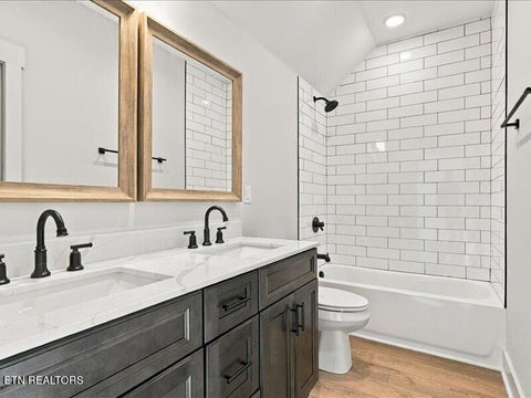 Tiny photo for 1511 Grainger Ave, Knoxville, TN 37917 (MLS # 1358373)